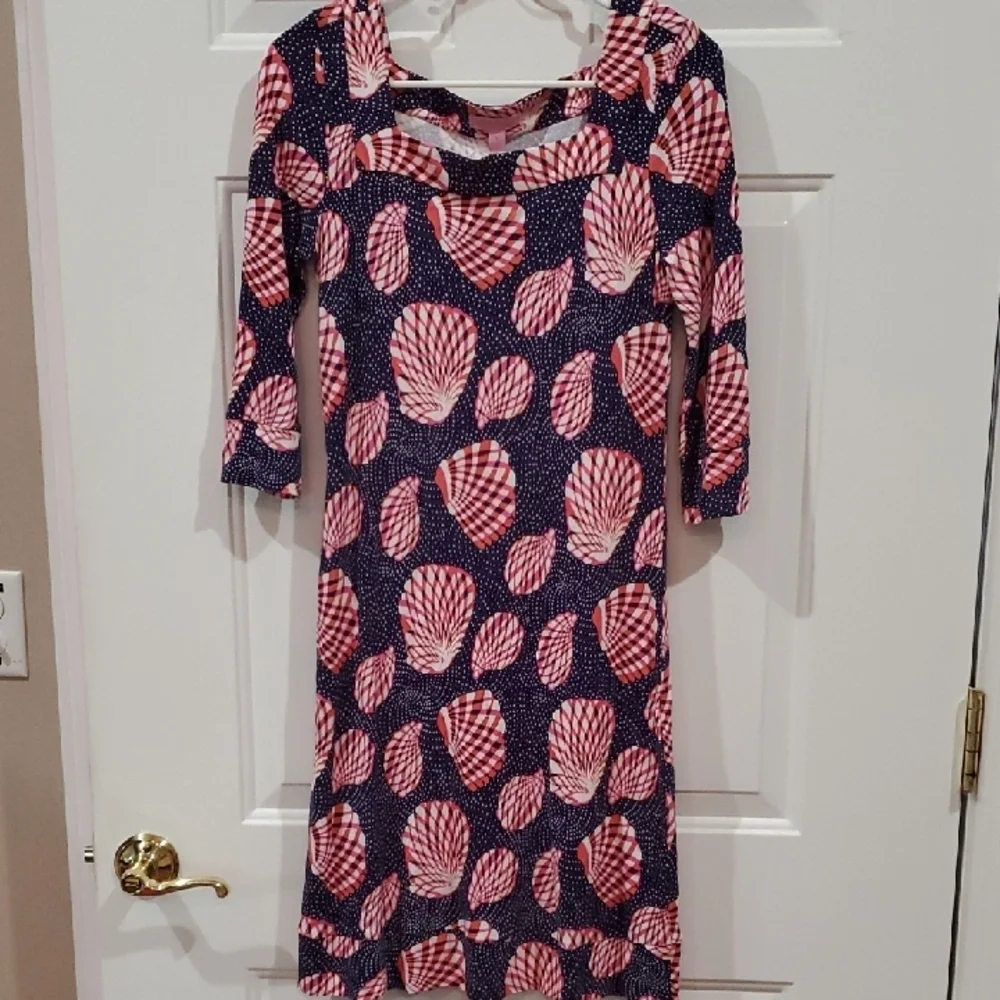 Lily Pulitzer KARI seashell Rayon Dress Size Small Navy & Pink